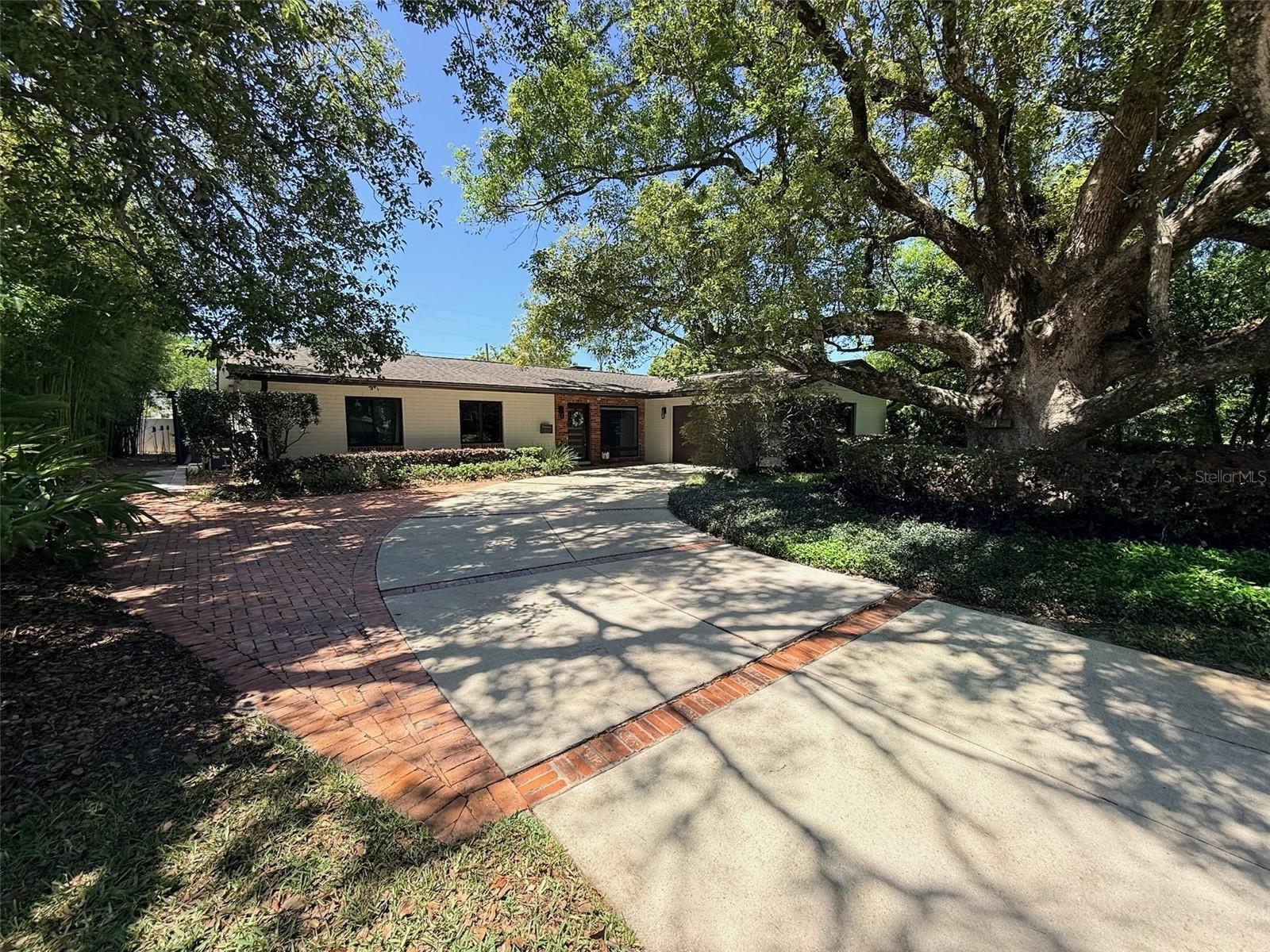 Photo of 921 N THISTLE LANE MAITLAND FL 32751