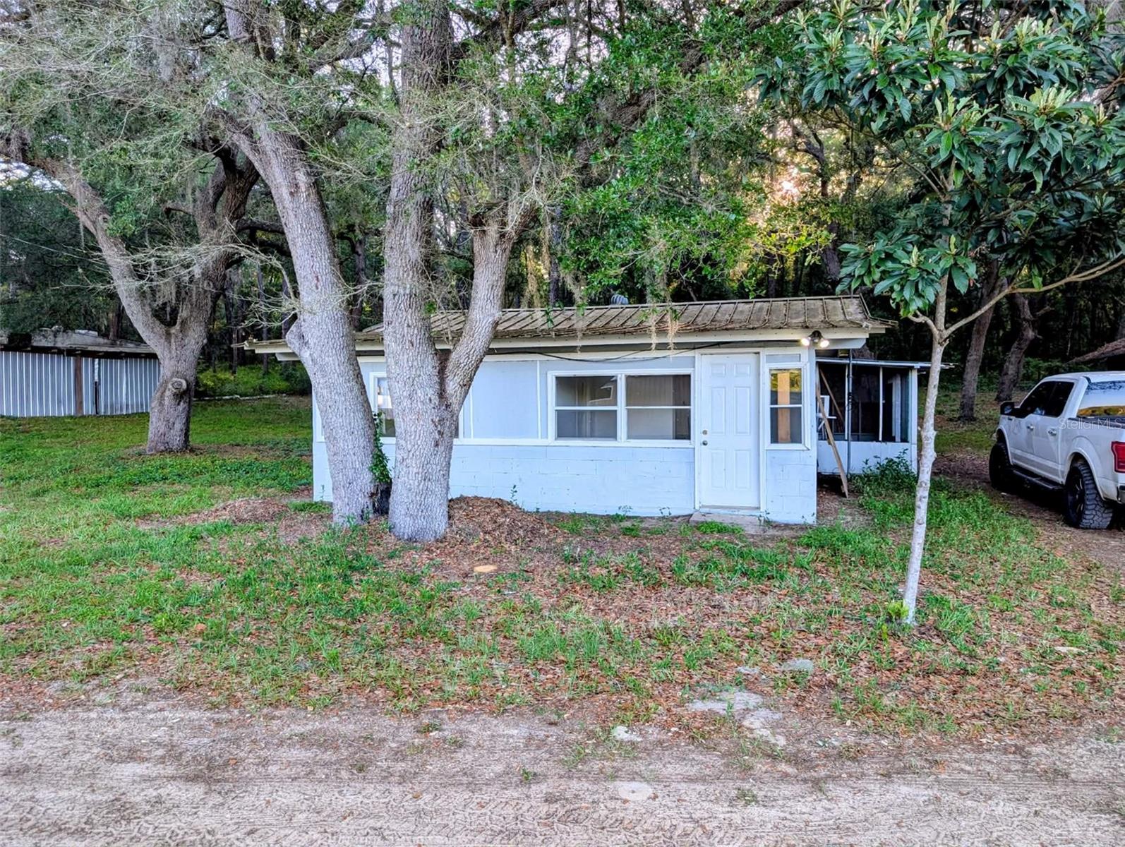 Photo of 17247 SE 284TH TERRACE UMATILLA FL 32784