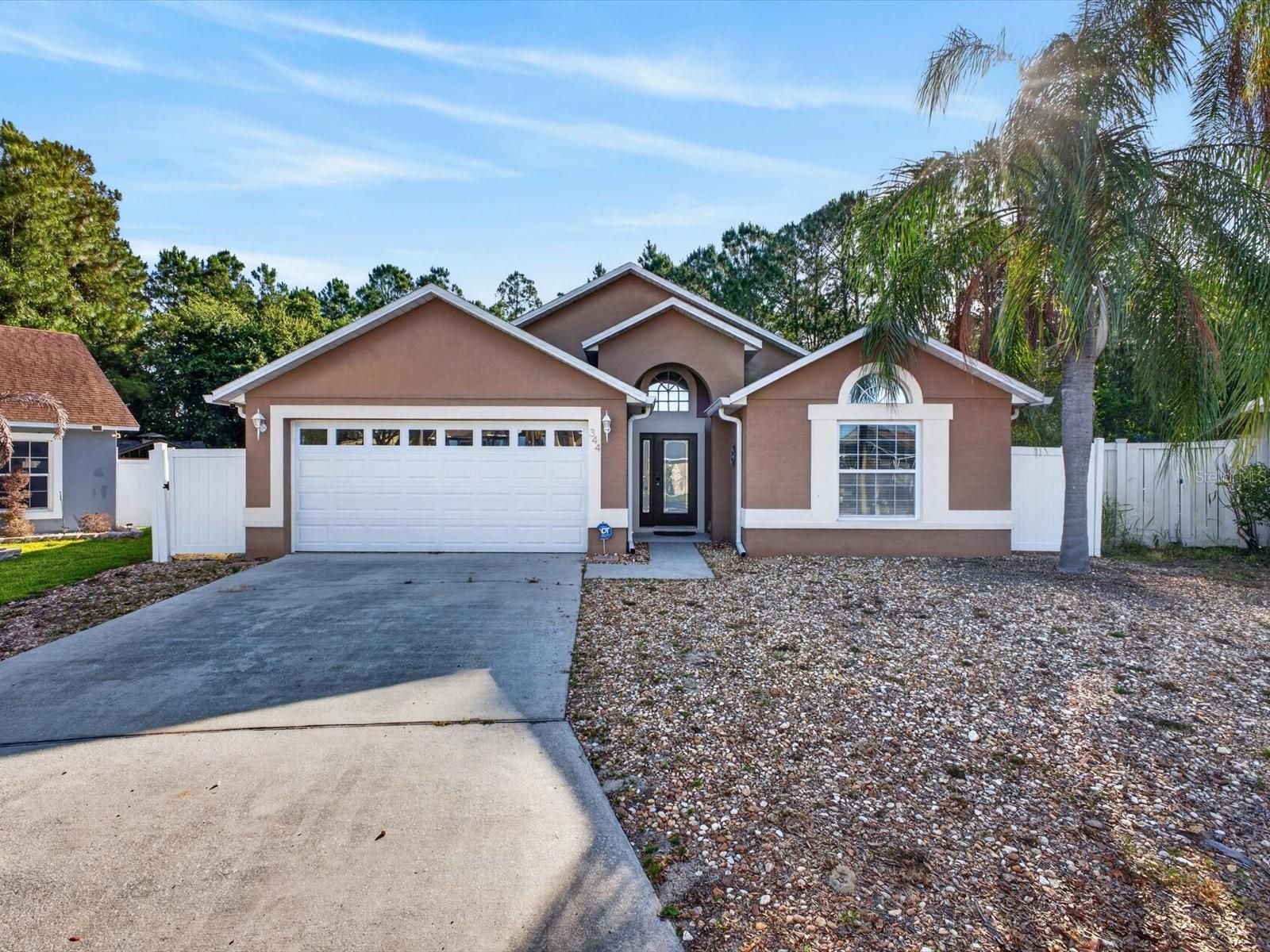 Photo of 344 LAKE SHORE PARKWAY DAVENPORT FL 33896