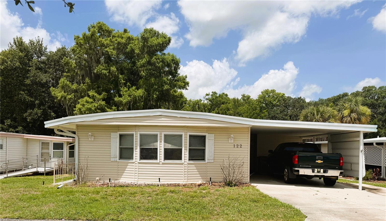 Photo of 122 PALO VERDE DRIVE LEESBURG FL 34748