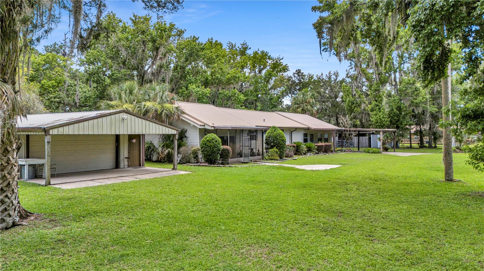Photo of 22308 BLUE CREEK LODGE ROAD ASTOR FL 32102