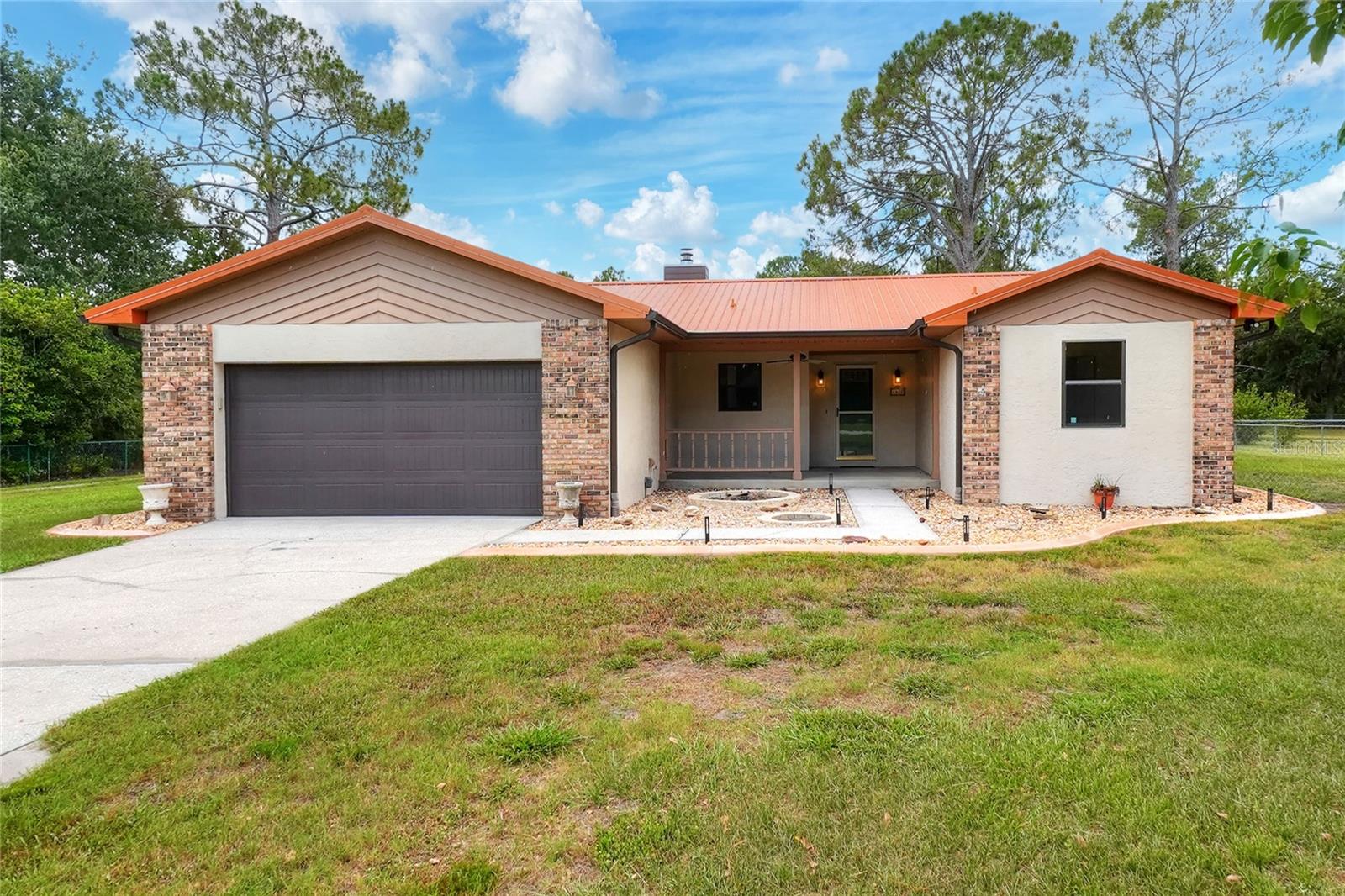 Photo of 4520 LOG CABIN DRIVE LAKELAND FL 33810