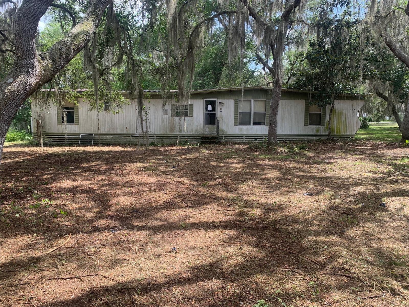 Photo of 18612 SE 50TH STREET OCKLAWAHA FL 32179