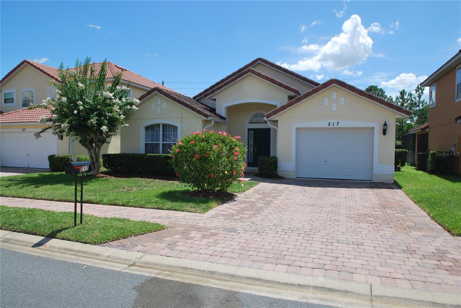 Photo of 217 ROBIN ROAD DAVENPORT FL 33896