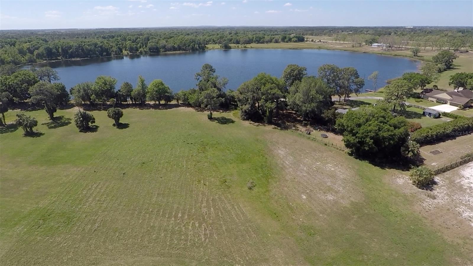 Photo of 3412 LAKE DIANE RD #67 TAVARES FL 32778