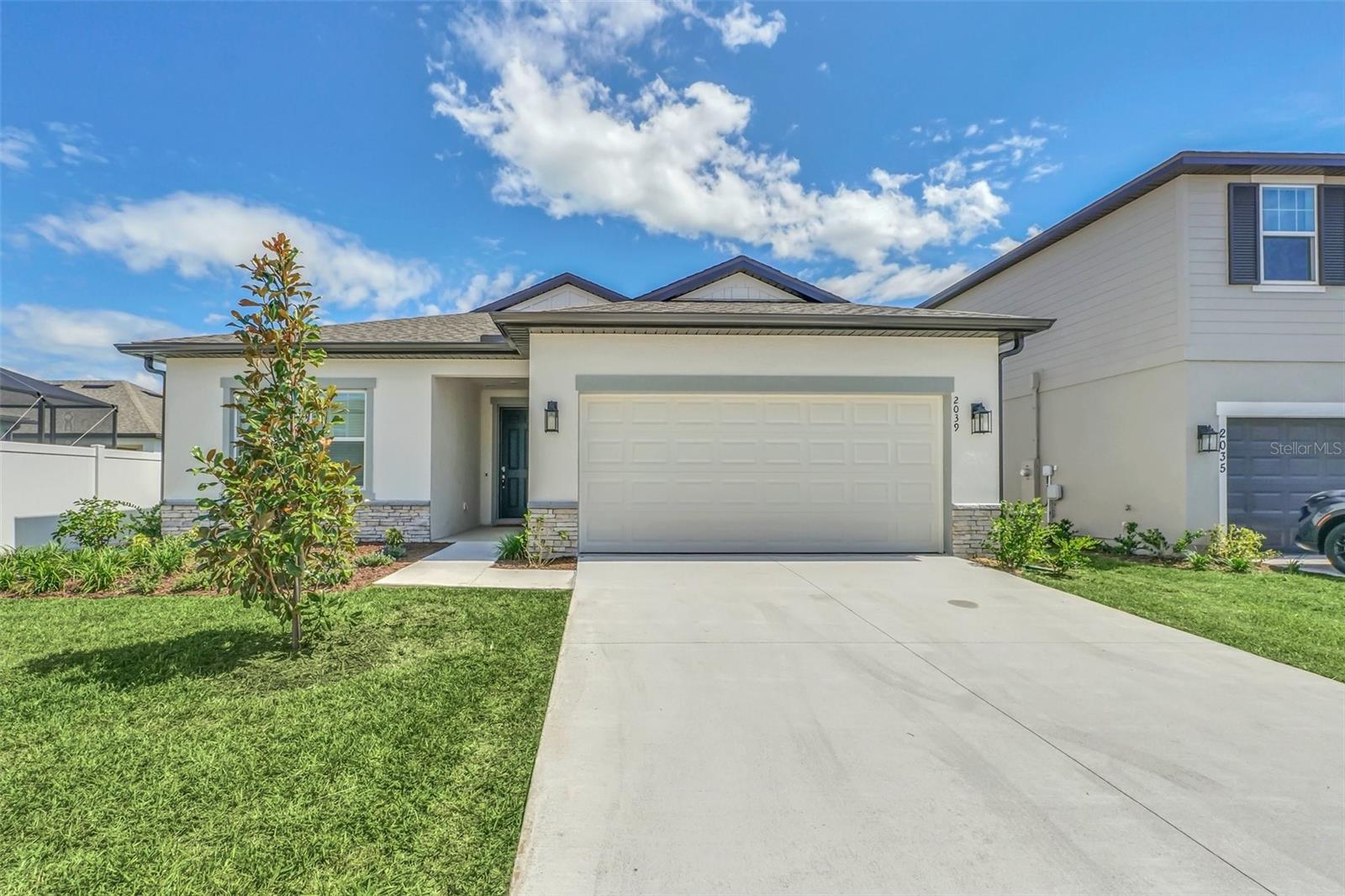 Photo of 2039 DERWENT DRIVE DAVENPORT FL 33896