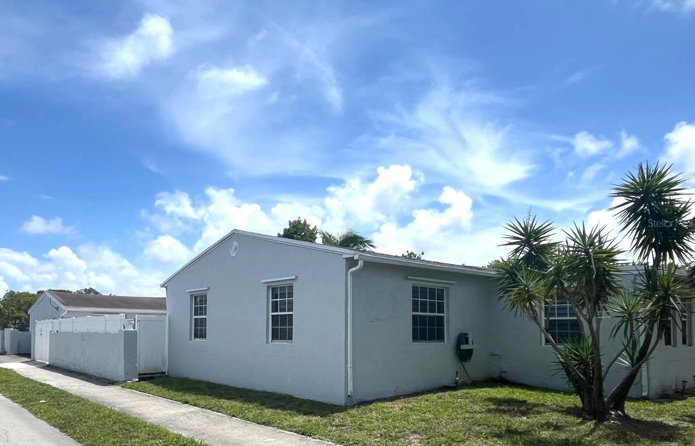Photo of 2402 RODMAN STREET HOLLYWOOD FL 33020