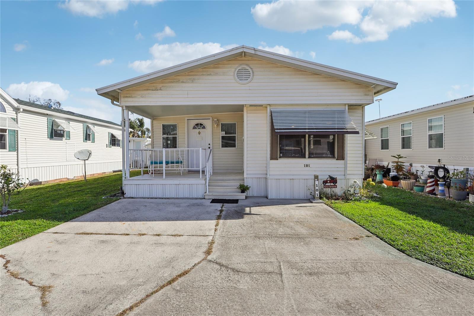 Photo of 101 CITRUS RIDGE DRIVE DAVENPORT FL 33837