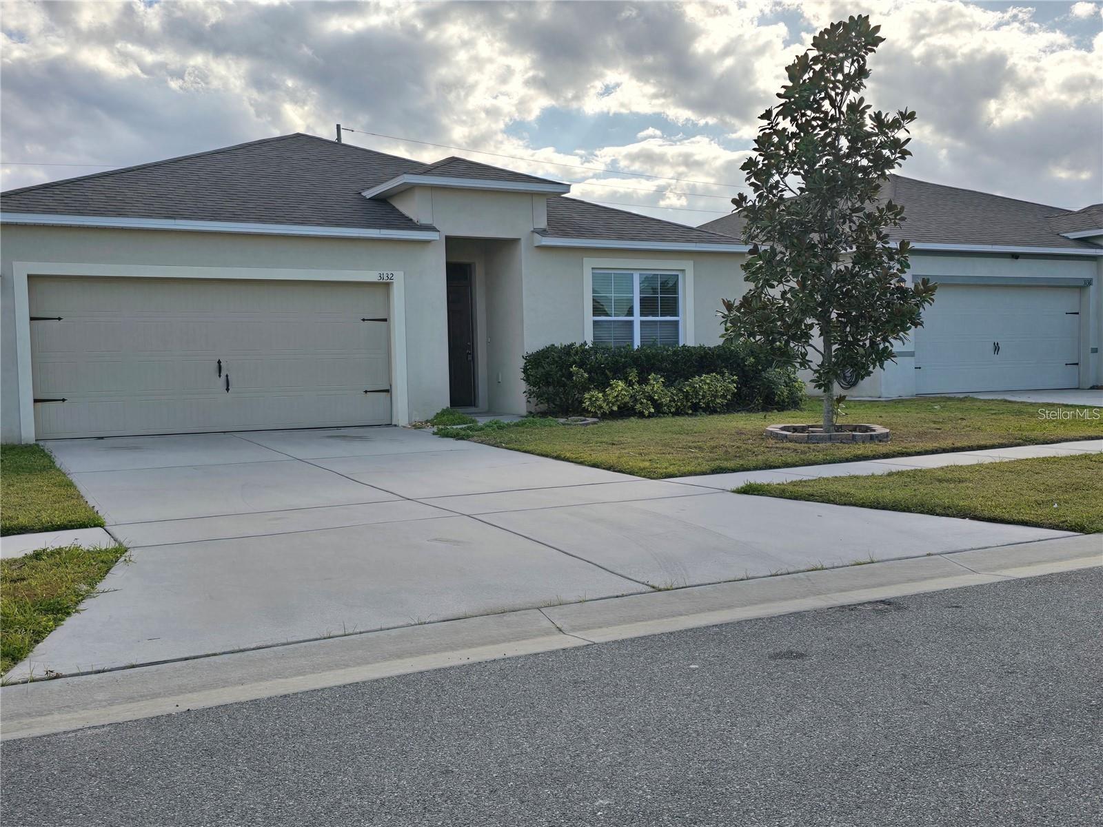 Photo of 3132 COUNTRY CLUB CIRCLE WINTER HAVEN FL 33881