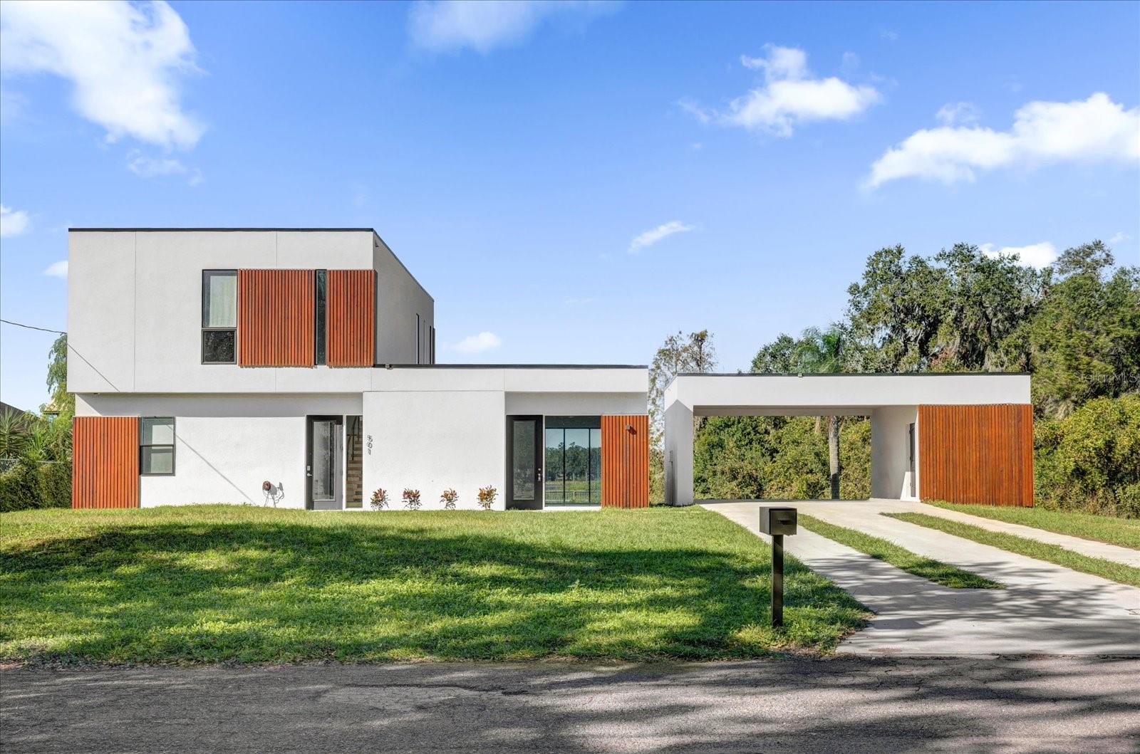 Photo of 501 CHASTAIN ROAD SEFFNER FL 33584