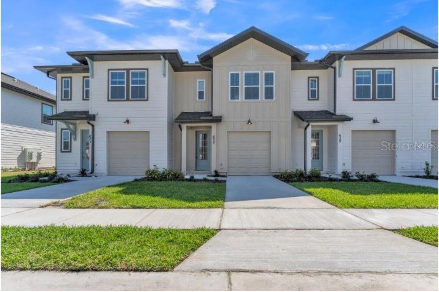 Photo of 635 LONGBOAT DRIVE DAVENPORT FL 33896