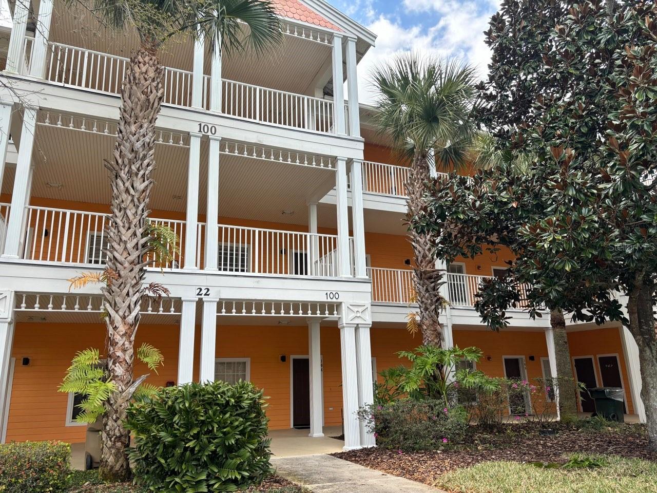 Photo of 115 ROGUES RETREAT #115 DAVENPORT FL 33897