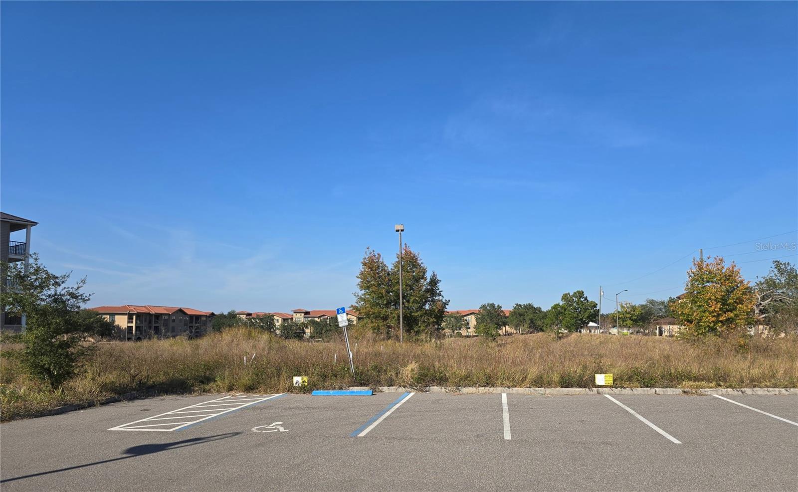 Photo of 821 RETREAT BOULEVARD #102 DAVENPORT FL 33897