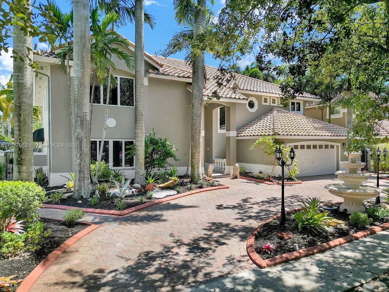Photo of 15945 NW 82ND COURT MIAMI LAKES FL 33016
