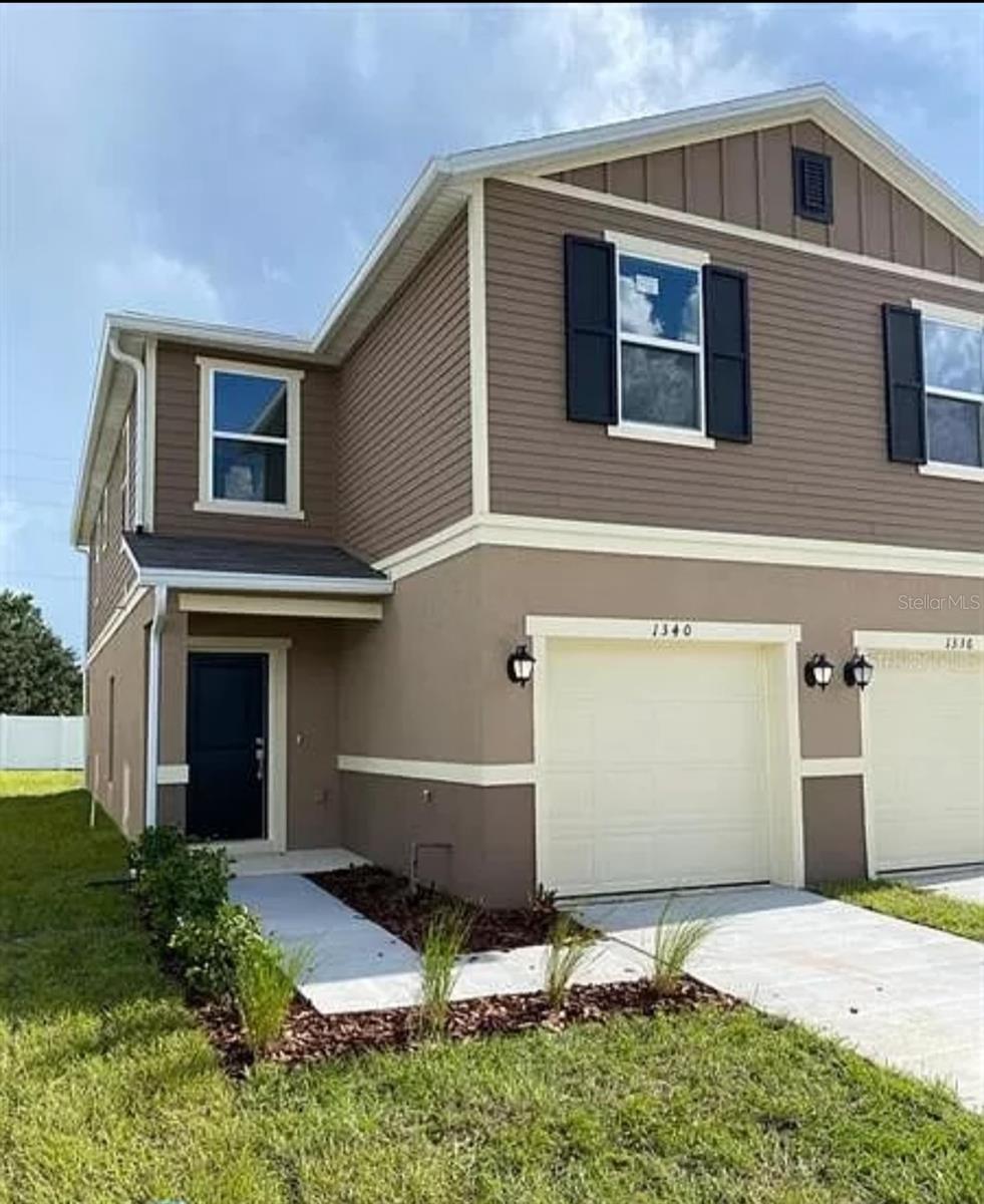 Photo of 1340 MIRABELLA CIRCLE DAVENPORT FL 33897