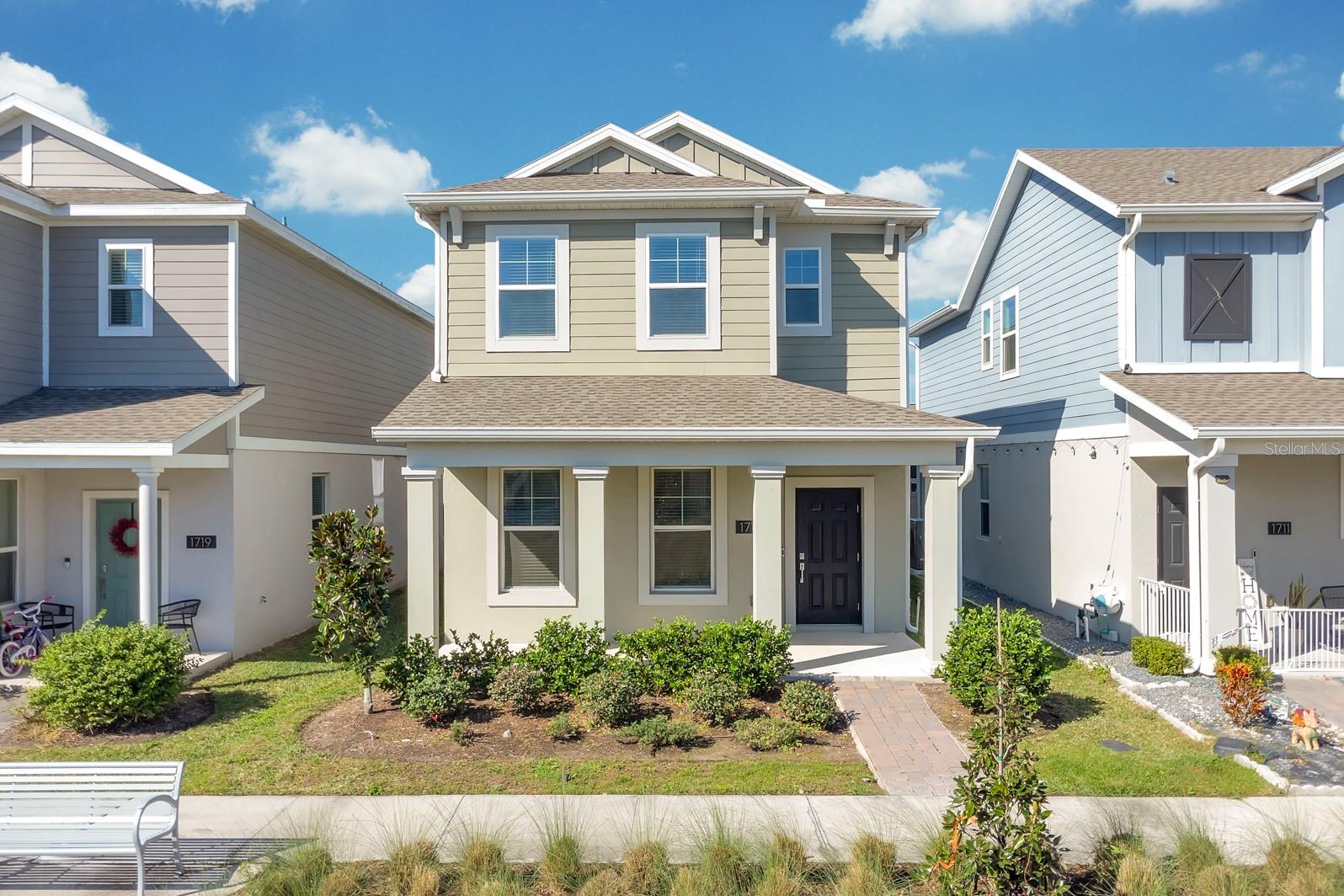 Photo of 1715 HAPPINESS ROW KISSIMMEE FL 34744
