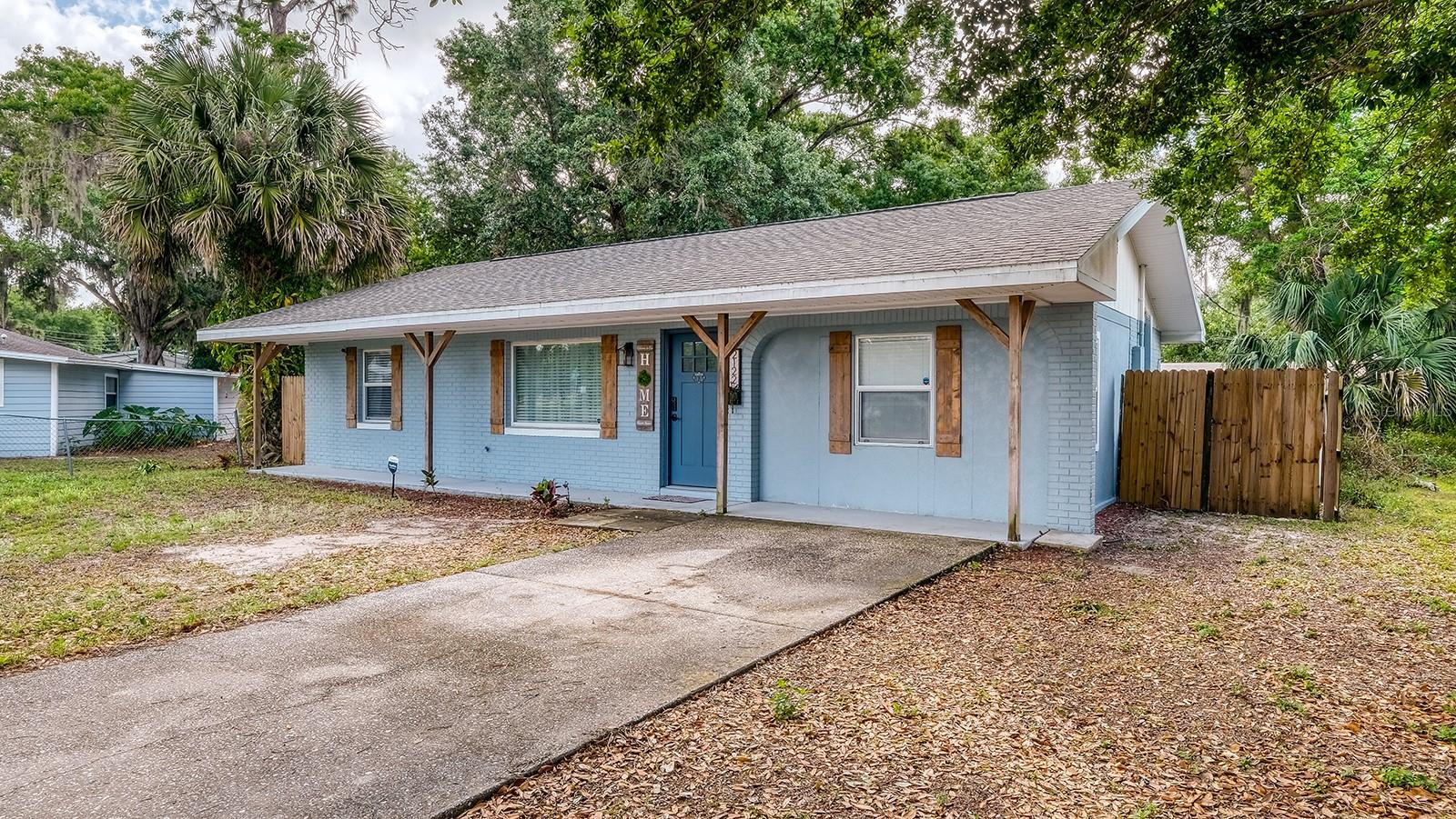 Photo of 2122 LAKE BOULEVARD WINTER HAVEN FL 33881