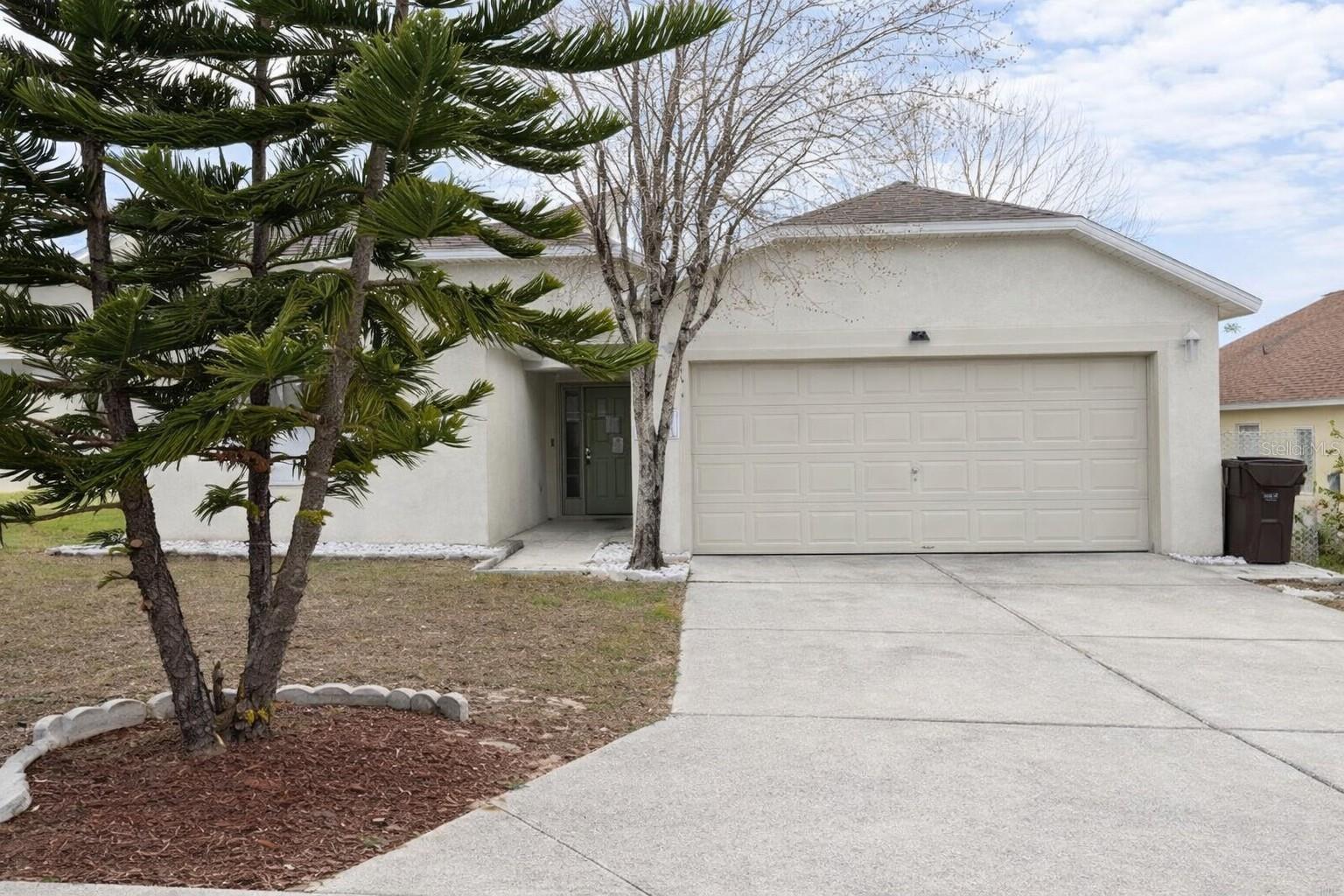 Photo of 551 LAKE CHARLES DRIVE DAVENPORT FL 33837