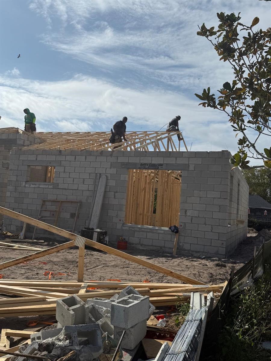 Photo of 292 GARDENIA ROAD KISSIMMEE FL 34743