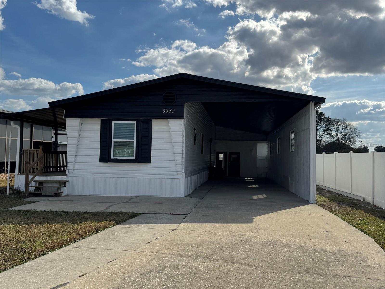 Photo of 5035 SOUTHSHORE DRIVE POLK CITY FL 33868