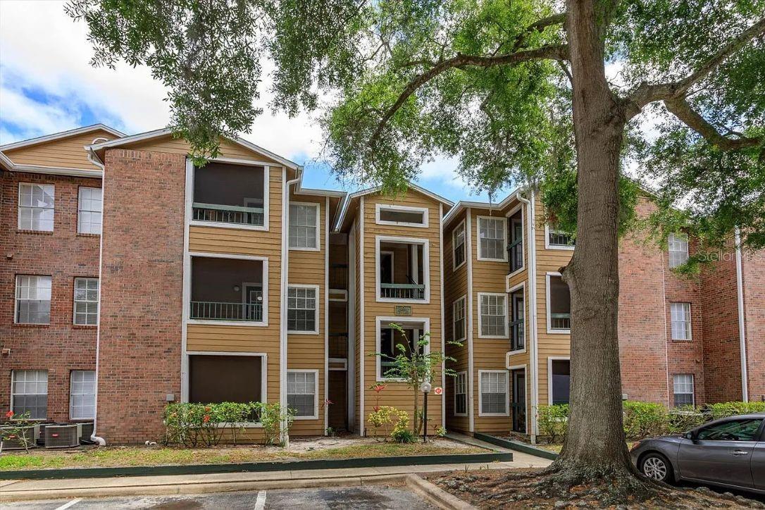 Photo of 4200 THORNBRIAR LANE #E305 ORLANDO FL 32822