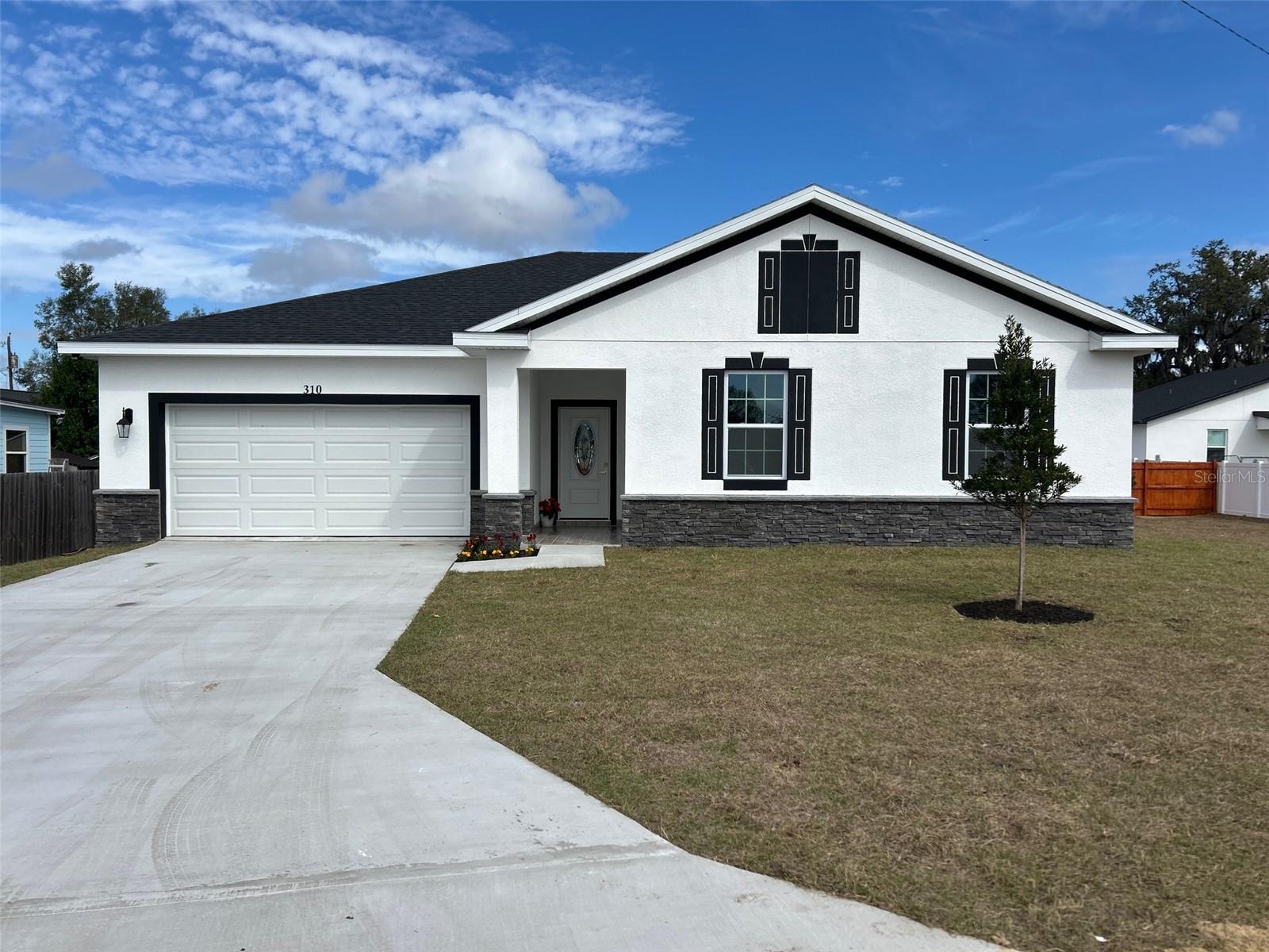 Photo of 310 GIBSON AVENUE LAKE WALES FL 33853