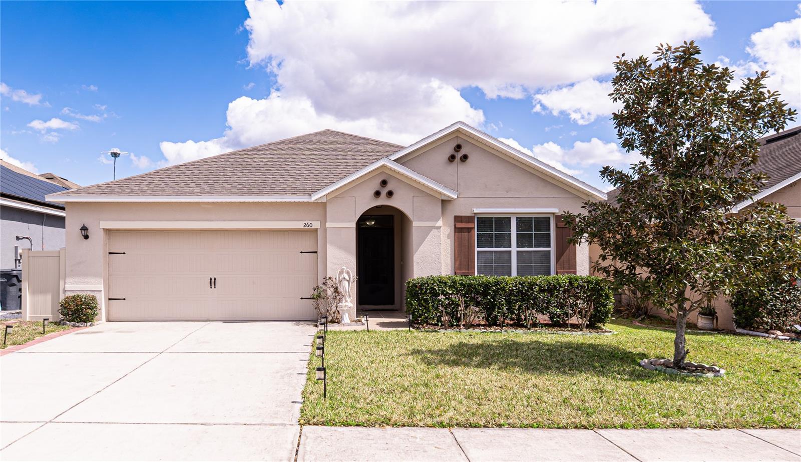 Photo of 260 SUNNY DAY WAY DAVENPORT FL 33897