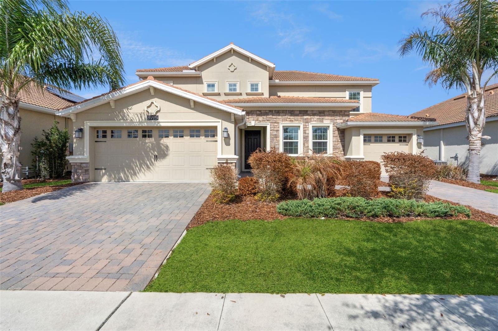 Photo of 8995 CROQUET COURT DAVENPORT FL 33896