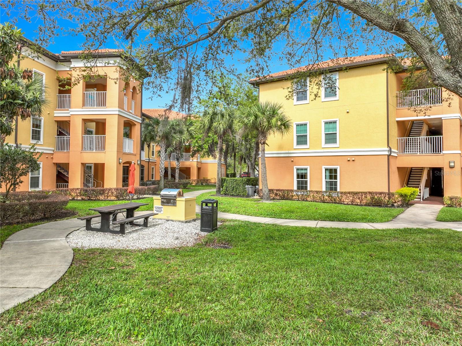 Photo of 5471 VINELAND ROAD #7109 ORLANDO FL 32811