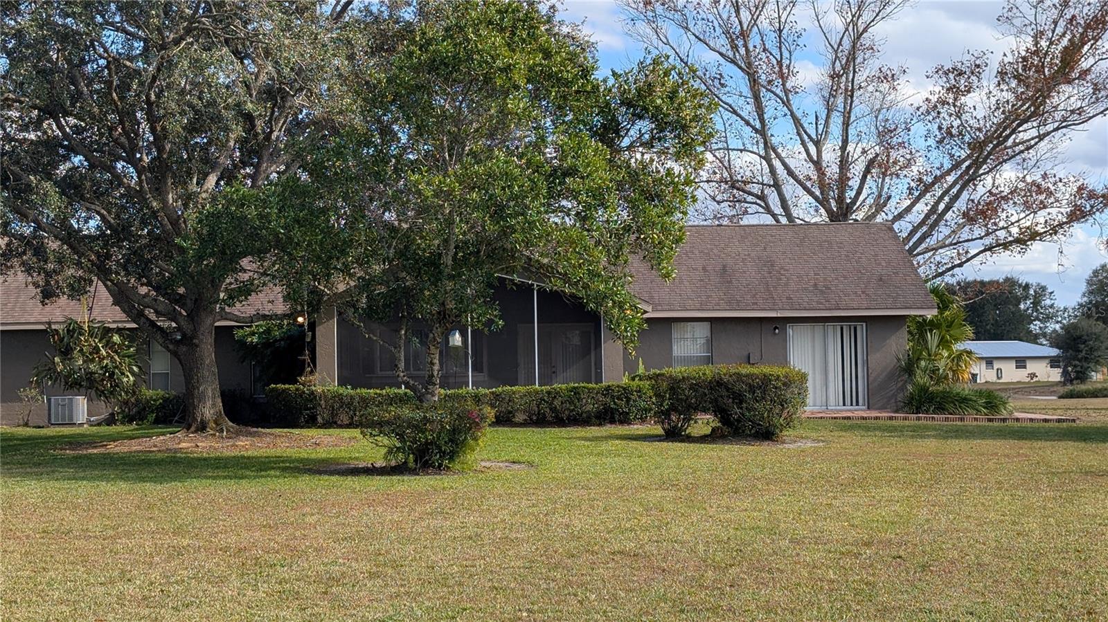 Photo of 408 LEXINGTON DRIVE SEBRING FL 33876