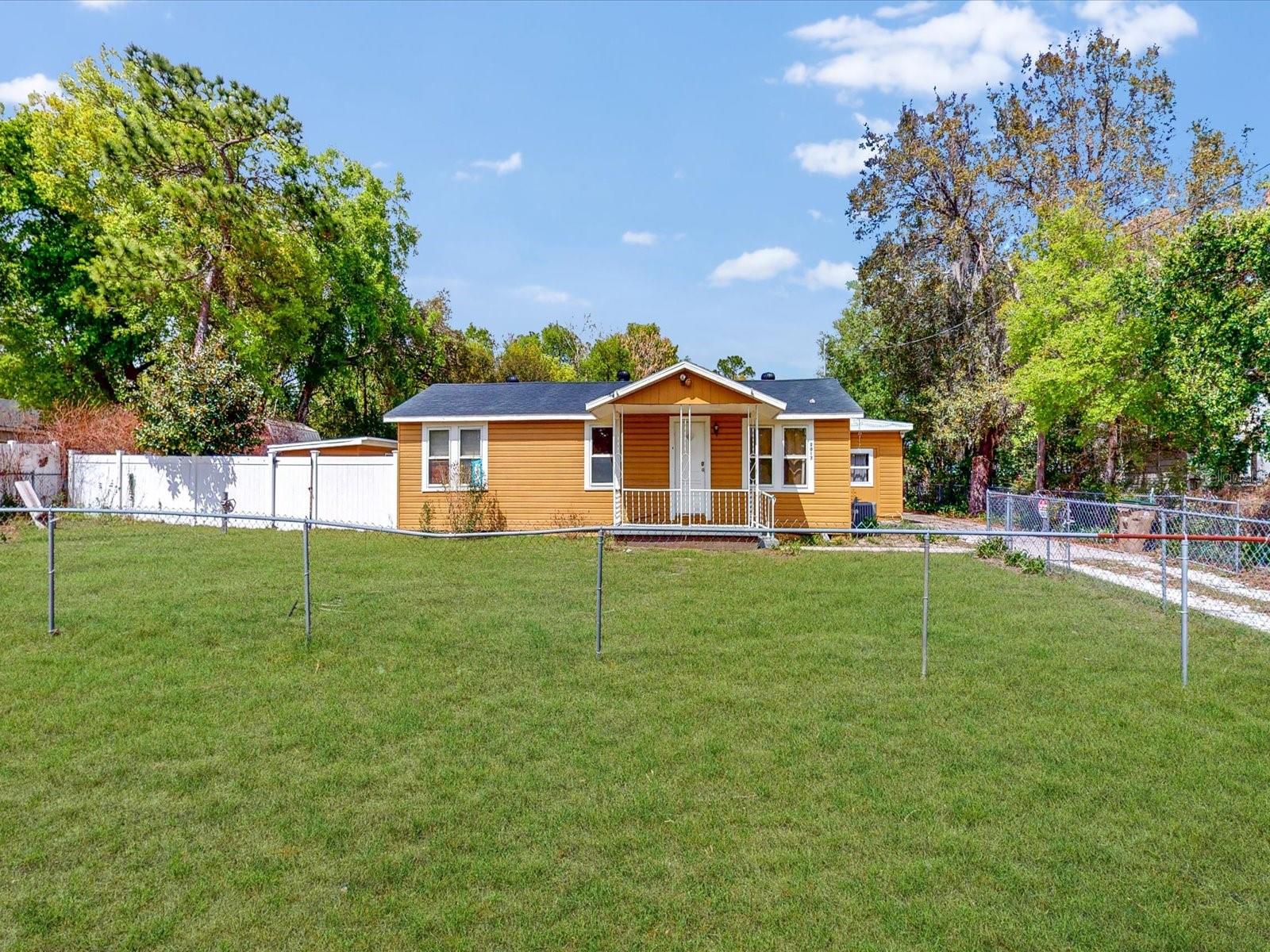 Photo of 2017 MILLER BOULEVARD FRUITLAND PARK FL 34731