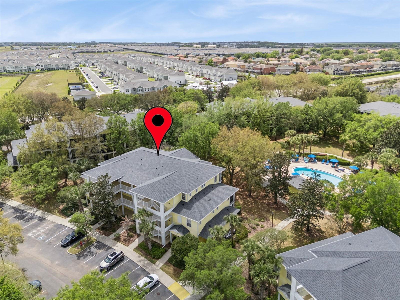 Photo of 810 LUCAYA LOOP DAVENPORT FL 33897