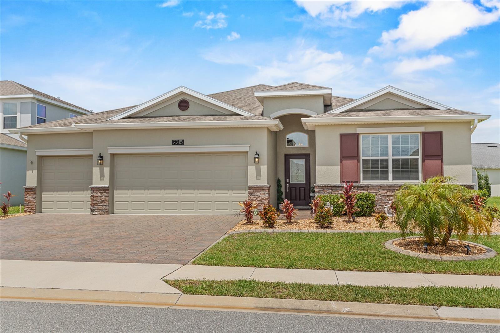 Photo of 2215 CAMDEN PARK AVENUE DAVENPORT FL 33837