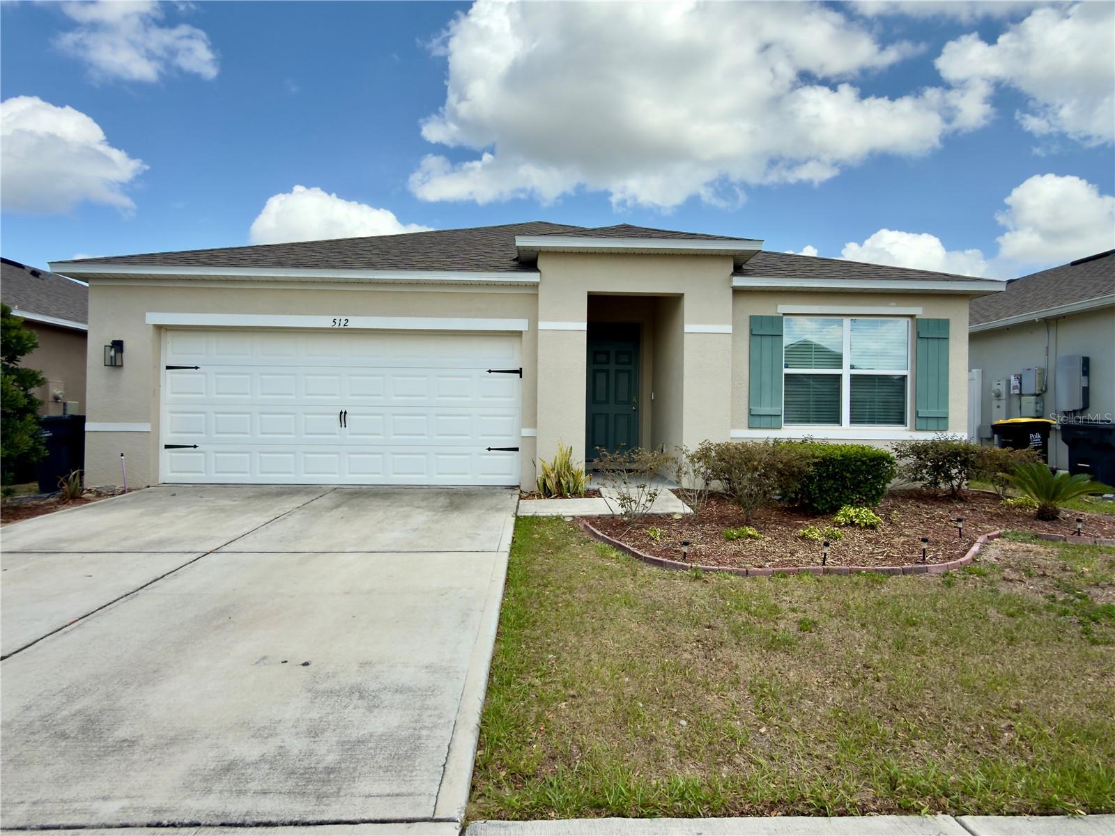 Photo of 512 LILY LANE DAVENPORT FL 33837