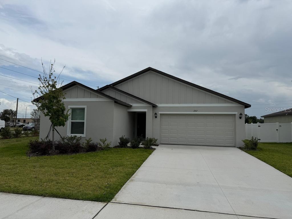 Photo of 2167 LONE OAK LANE LAKELAND FL 33801