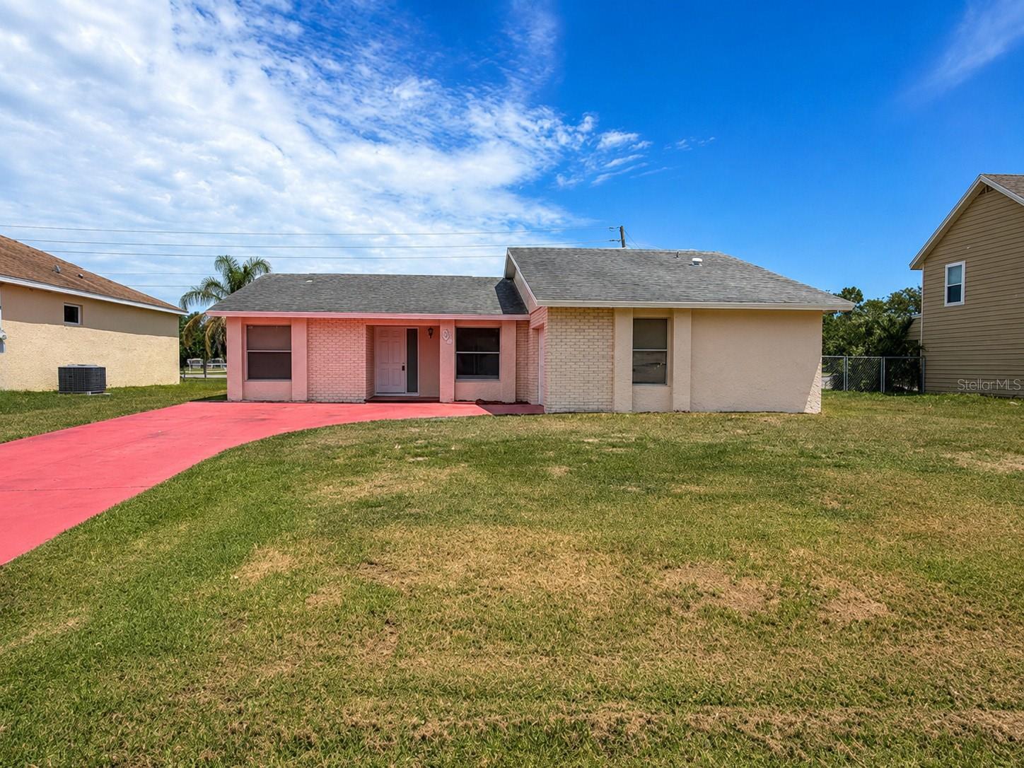 Photo of 766 MADERIA COURT KISSIMMEE FL 34758