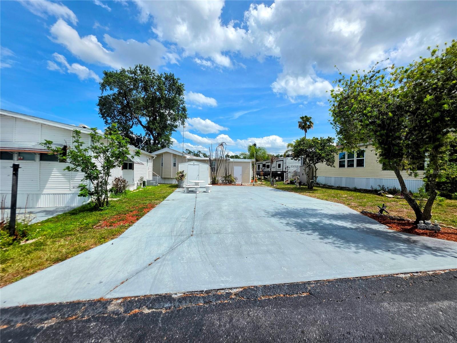 Photo of 7336 INTERNATIONAL CIRCLE LAKE WALES FL 33898