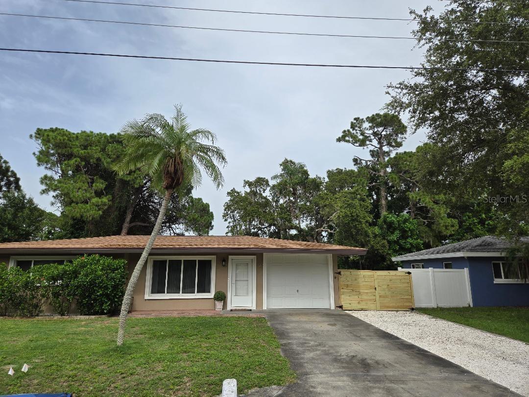 Photo of 6015 CARLTON AVENUE SARASOTA FL 34231