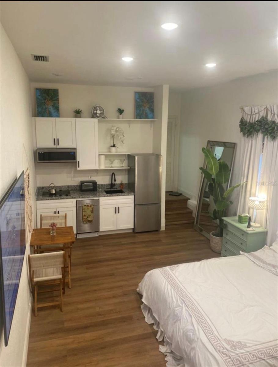 Photo of 702 FOX LAKE DRIVE LAKELAND FL 33809