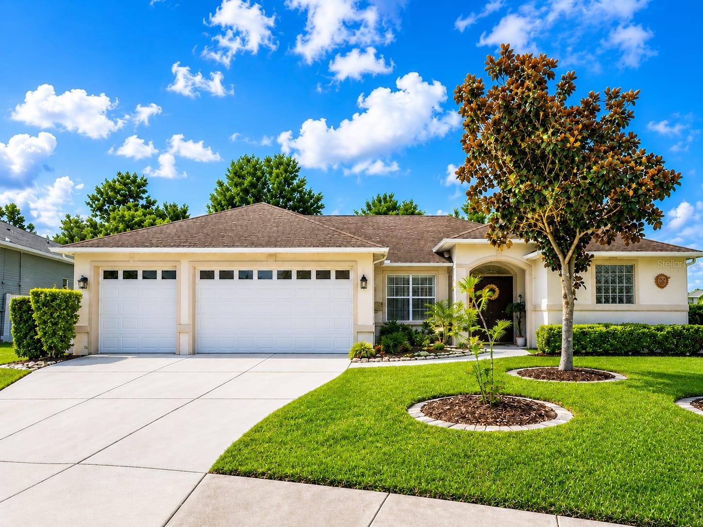 Photo of 2915 SOUTHERN PINES LOOP CLERMONT FL 34711