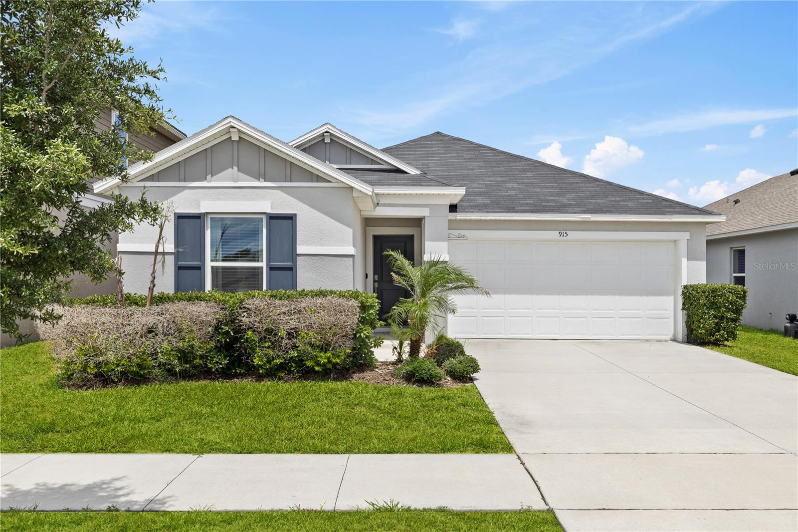 Photo of 915 OVERPOOL AVENUE DAVENPORT FL 33896