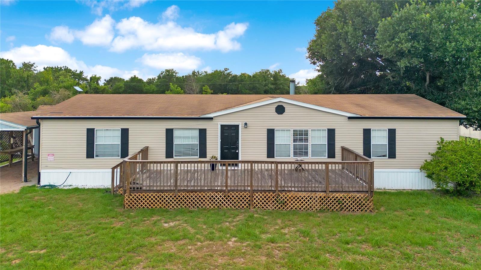 Photo of 410 LAGOON COURT KENANSVILLE FL 34739