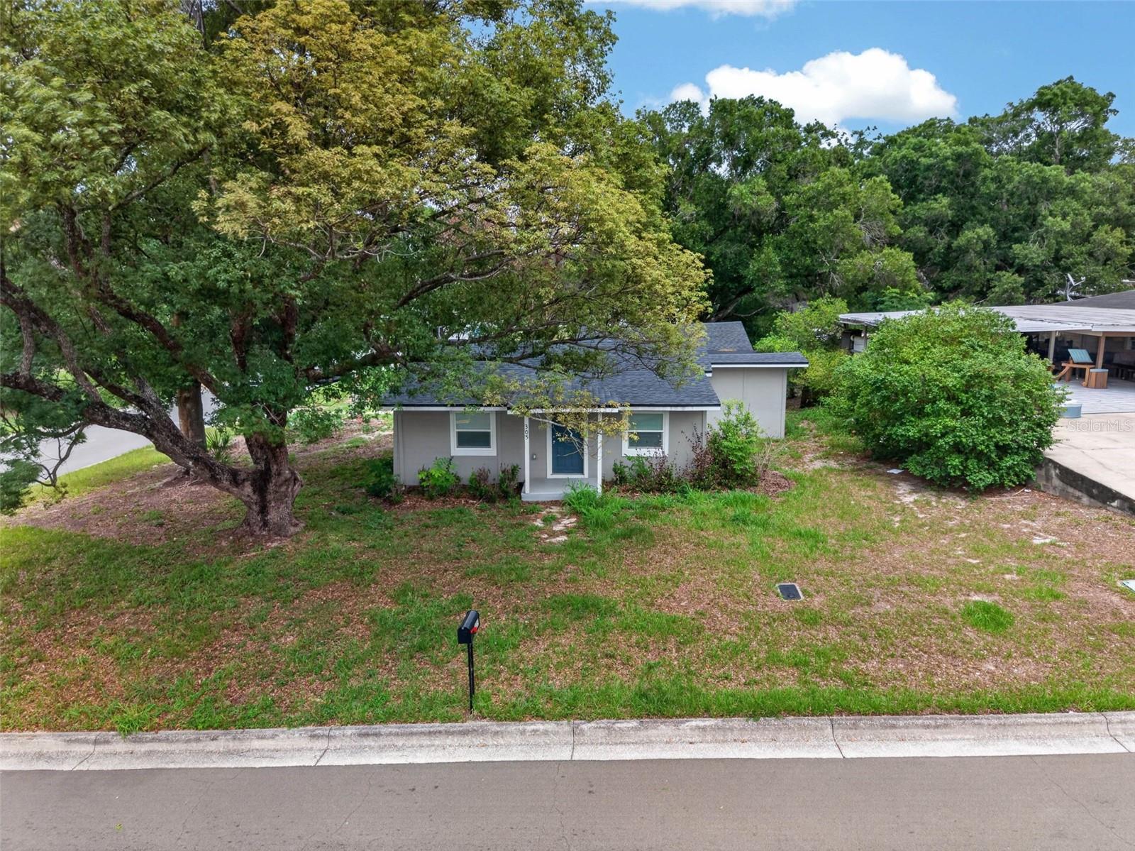 Photo of 305 S SHARP STREET LAKE WALES FL 33853