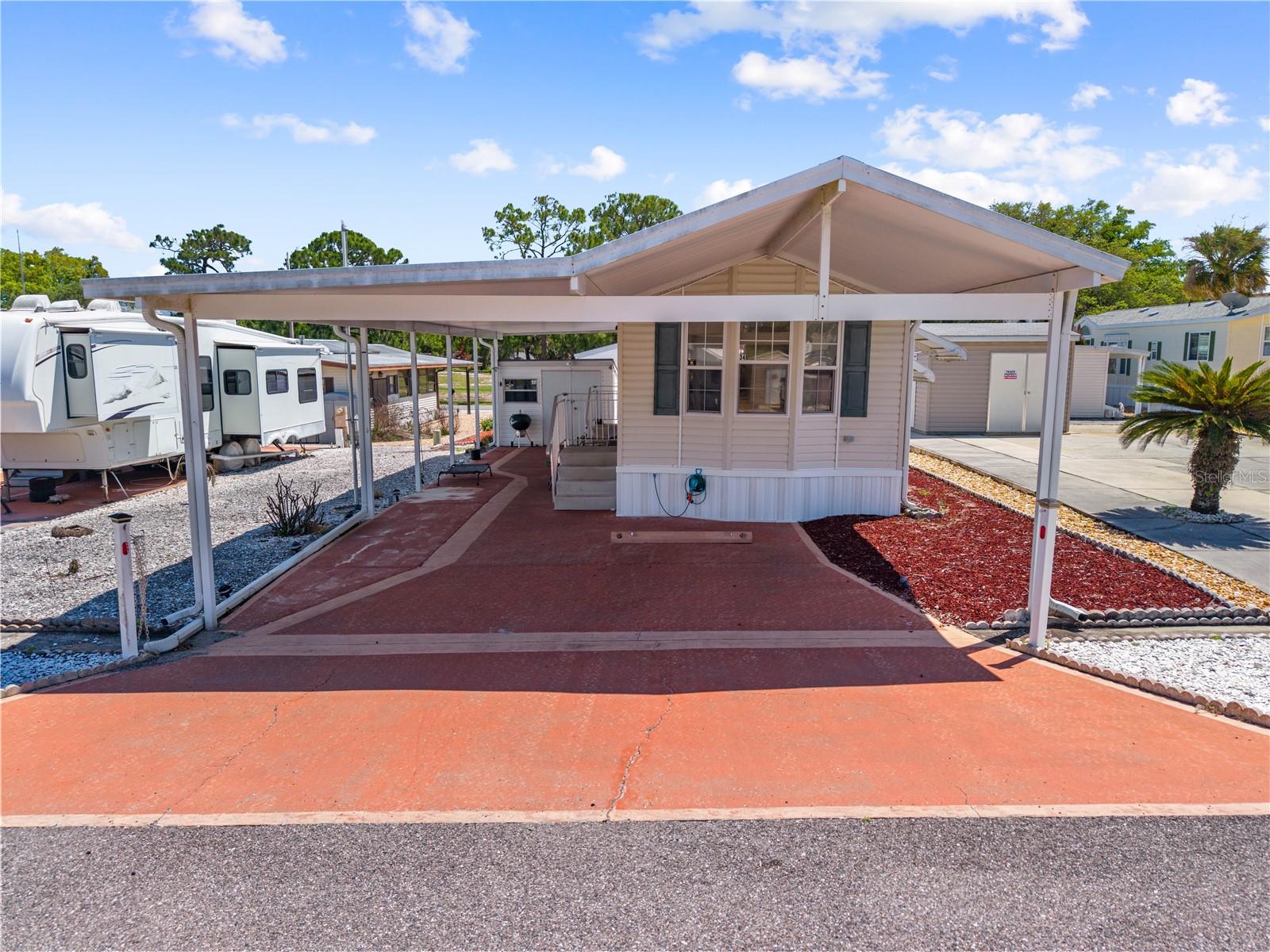 Photo of 34 FAIRVIEW DRIVE HAINES CITY FL 33844