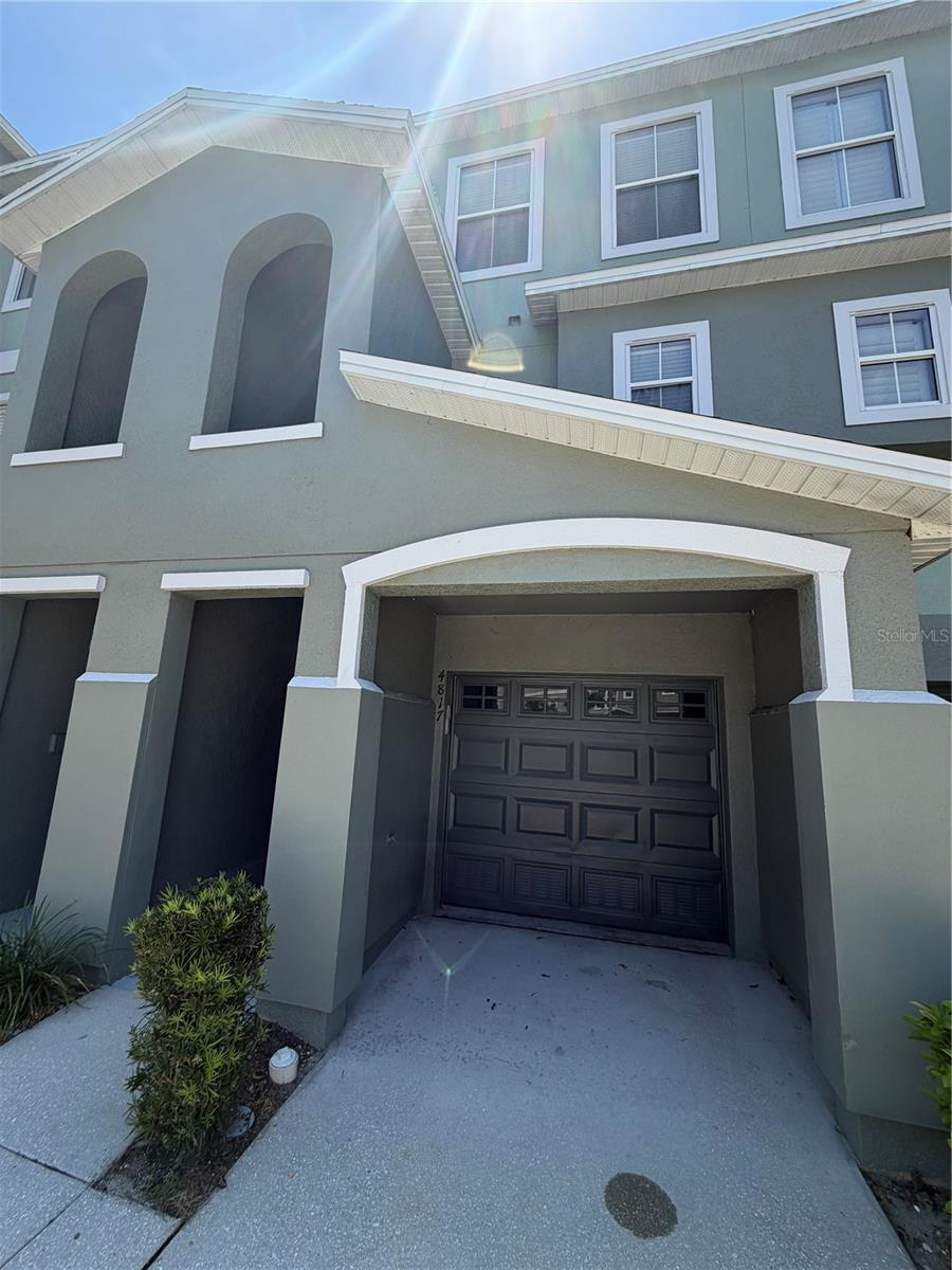 Photo of 4817 TUSCAN LOON DRIVE TAMPA FL 33619