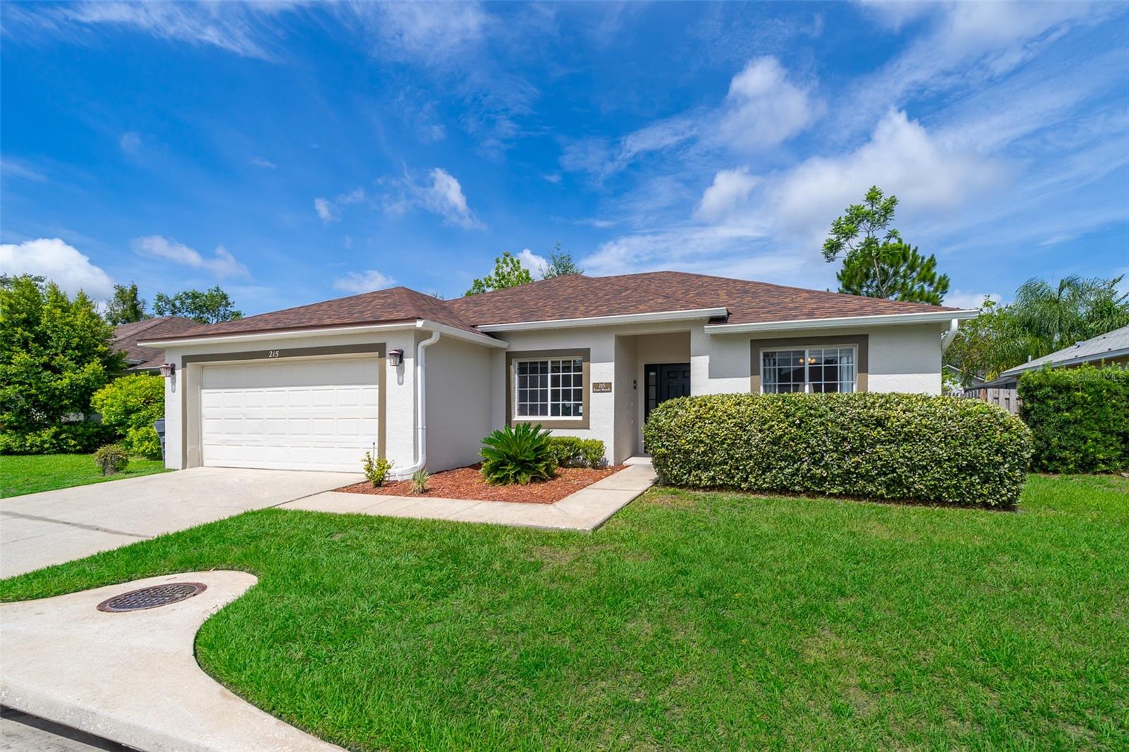 Photo of 215 PARADISE WOODS PLACE DAVENPORT FL 33896
