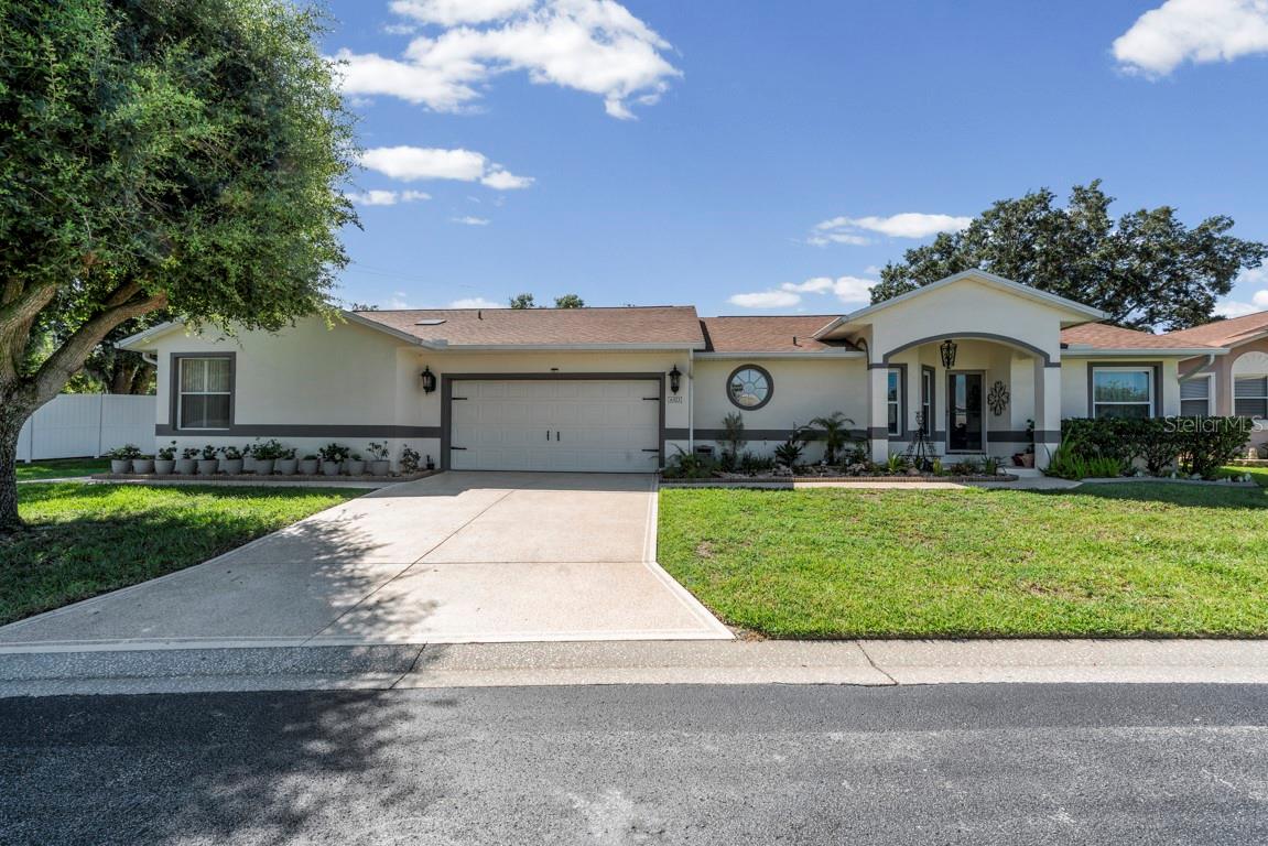 Photo of 6323 SILVER LAKES DRIVE LAKELAND FL 33810