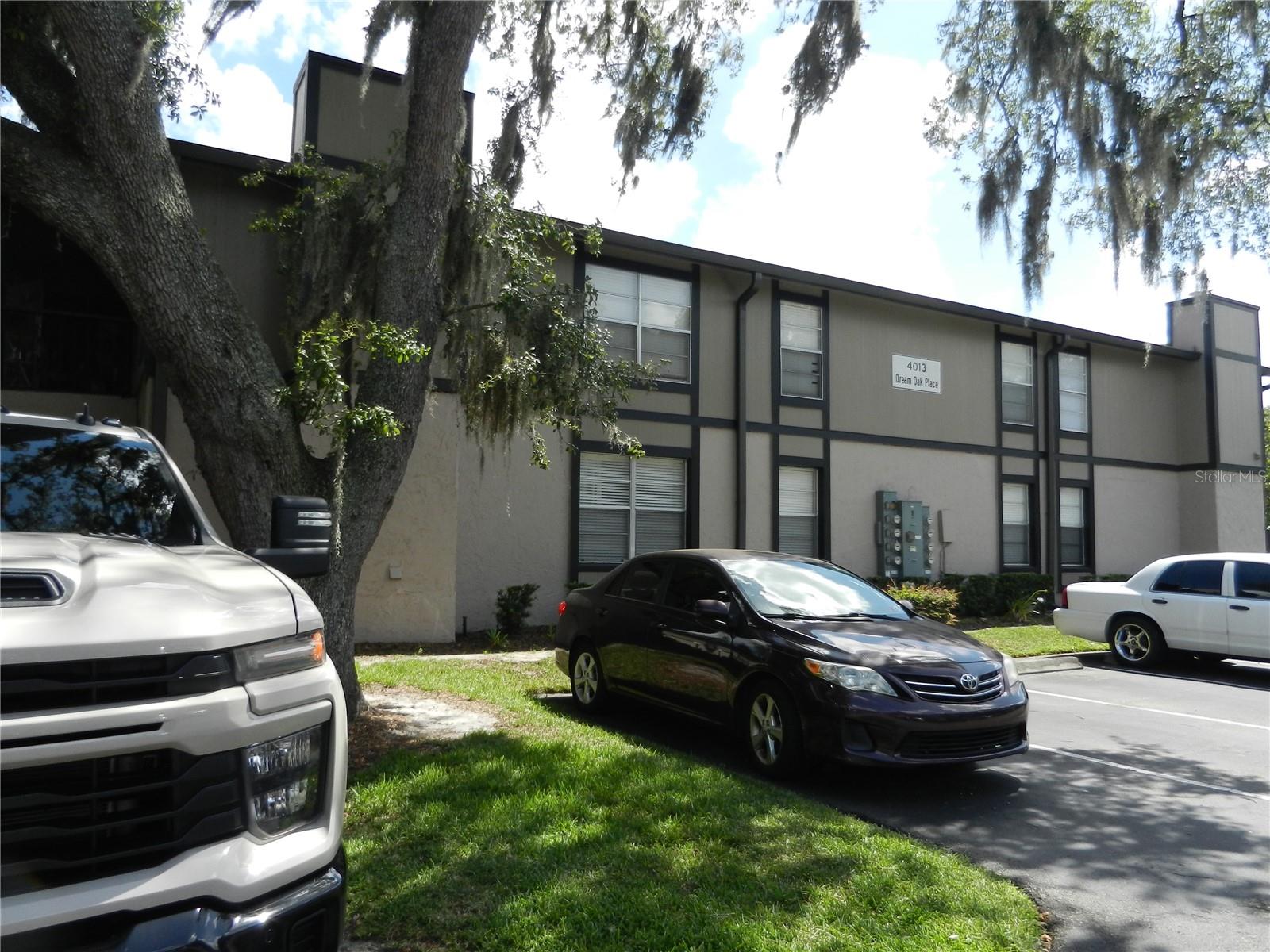 Photo of 4013 DREAM OAK PL #103 TAMPA FL 33613