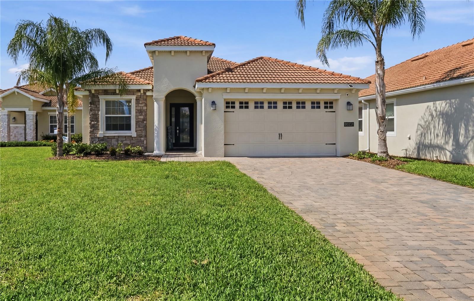 Photo of 8954 FLUFFY LIE COURT DAVENPORT FL 33896
