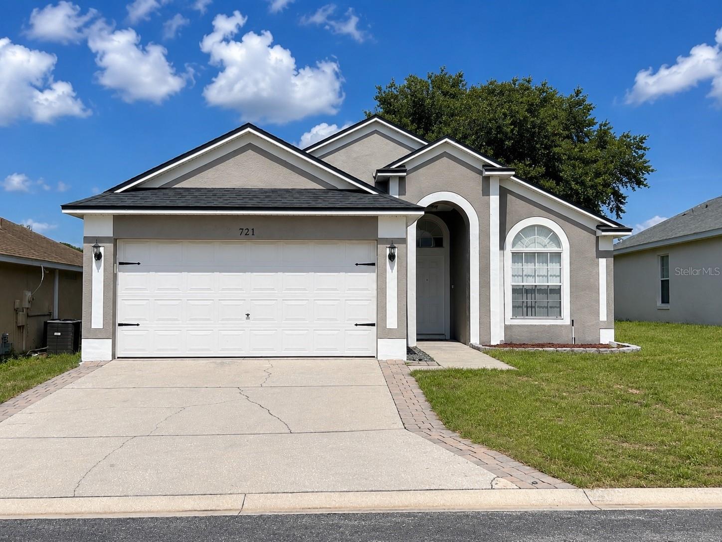 Photo of 721 ROLLINS DRIVE DAVENPORT FL 33837